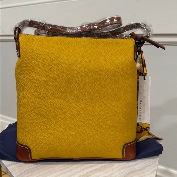 Dooney & Bourke Pebble Grain Mustard Leather Bag Crossbody NWT - Picture 6 of 17